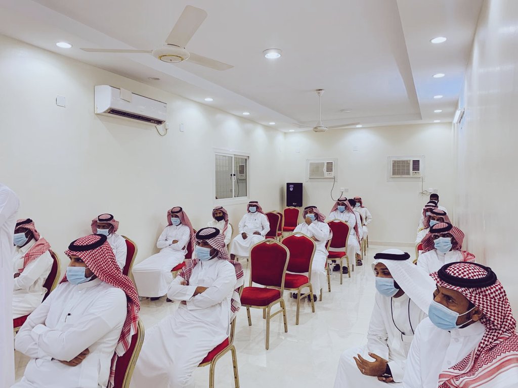 برنامج للتوعية بأضرار التدخين والمخدرات — صورة 3